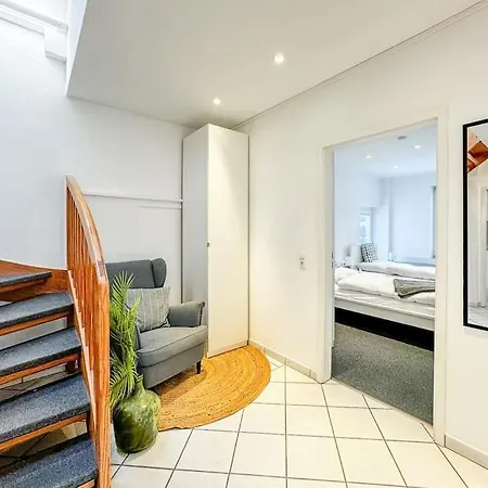 Apartament Ruhig & Gut Angebunden. 8 Betten, 4 Stellplaetze *